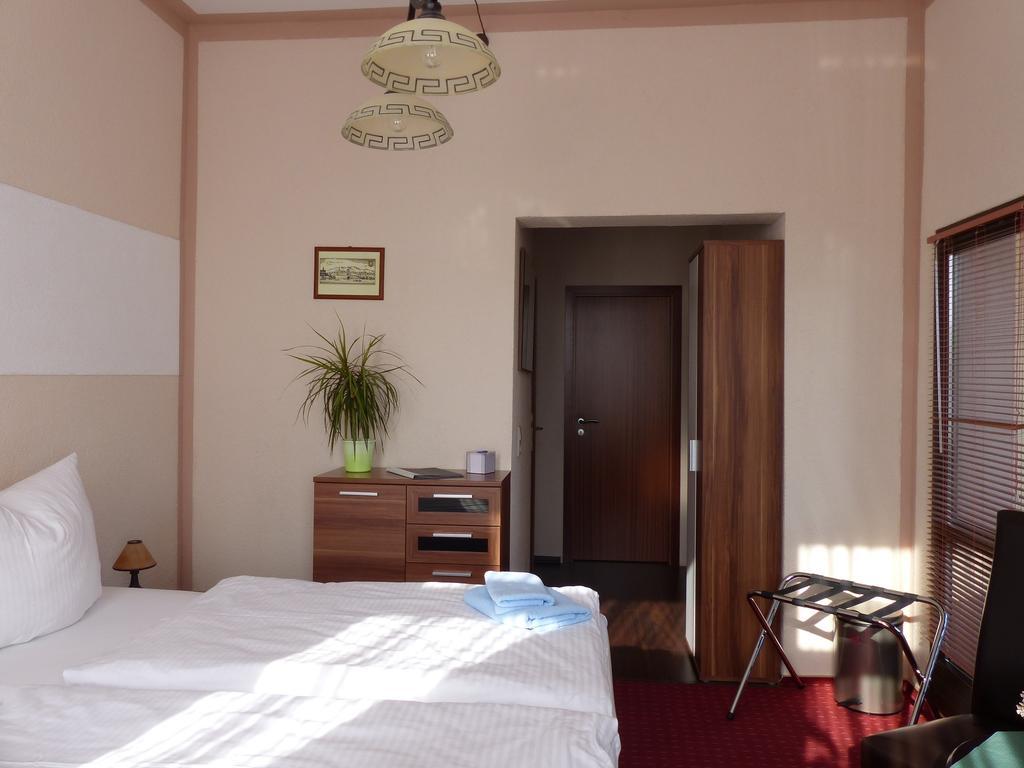 Hotel Friedchen Mit Eigener Fleischerei Artern Værelse billede