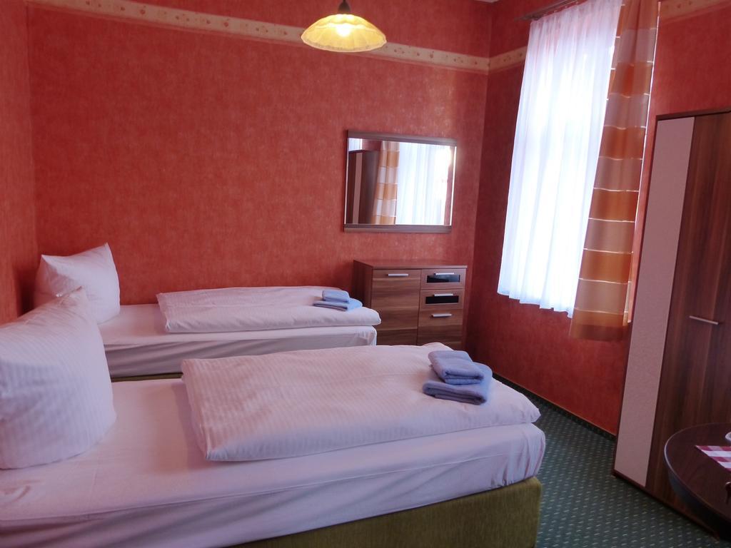 Hotel Friedchen Mit Eigener Fleischerei Artern Værelse billede