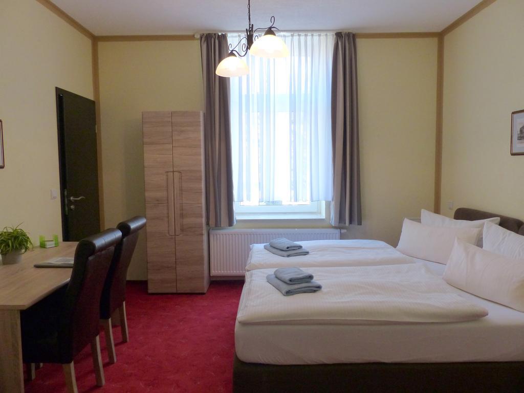 Hotel Friedchen Mit Eigener Fleischerei Artern Eksteriør billede
